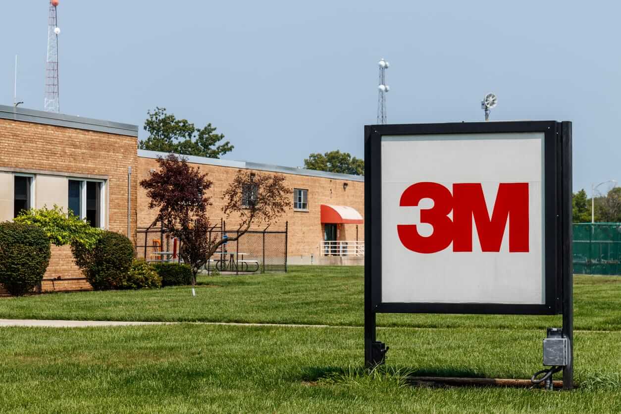3M Co_ manufacturing plant-by jetcityimage via iStock